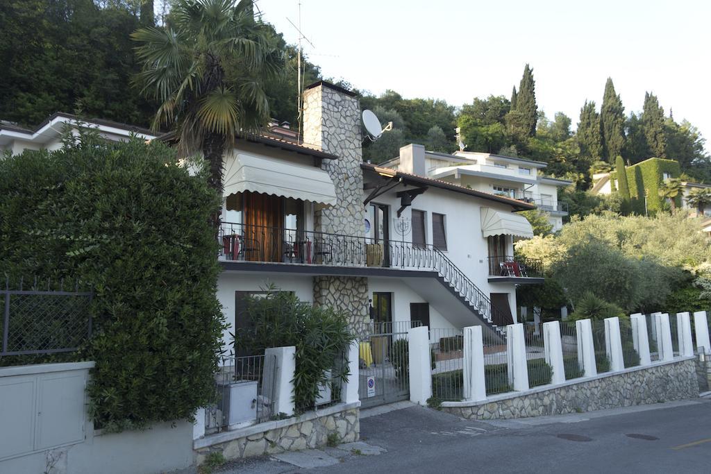 Guest House Villa De Ros Salò Eksteriør billede